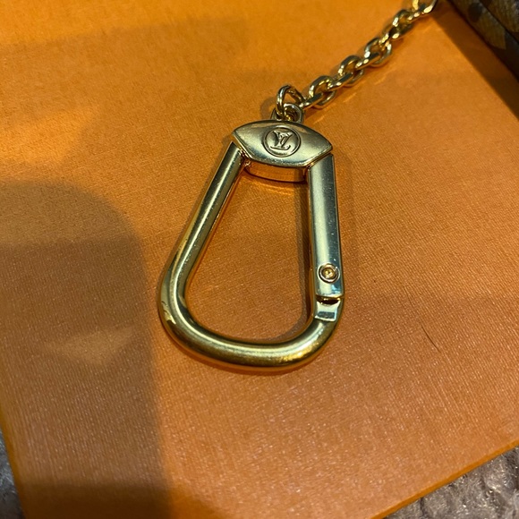 Louis Vuitton Key Cles - Picture 7 of 15